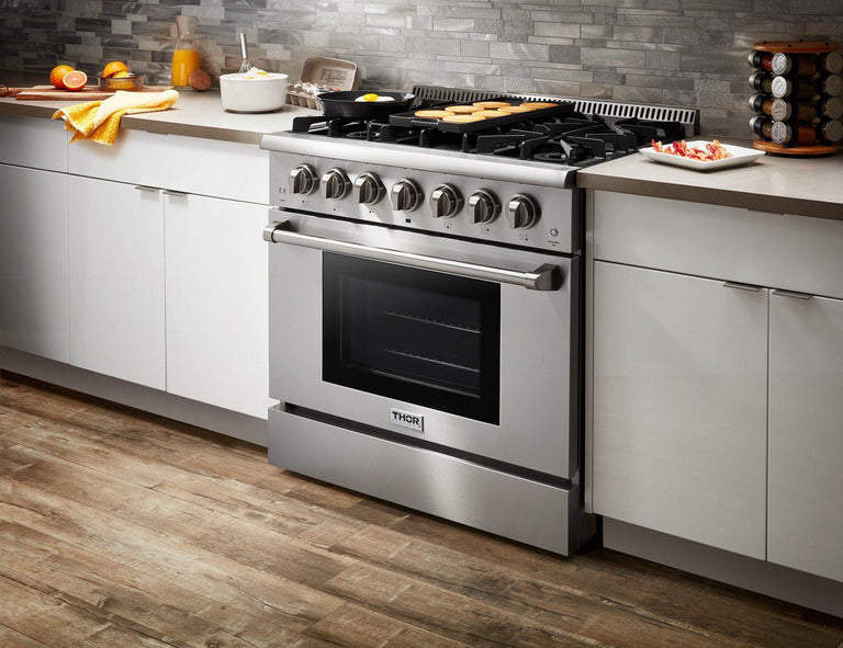 Thor Kitchen 36 in. 5.2 cu.ft. Professional Stainless Steel Sealed 6 Burner Gas Range, HRG3618U