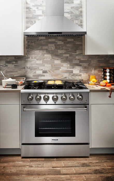 Thor Kitchen 36 in. 5.2 cu.ft. Professional Stainless Steel Sealed 6 Burner Gas Range, HRG3618U